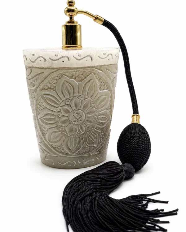 Lotus blanc-  vaporisateur en albatre sculpté main (Franco/India)
