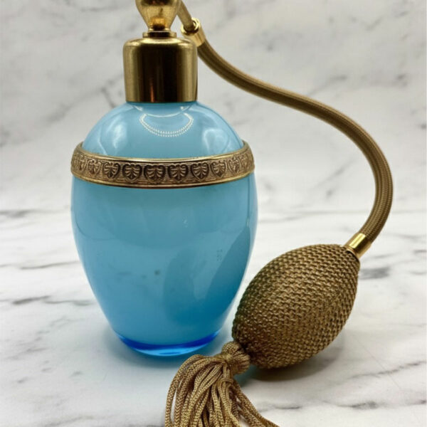 Vaporisateur en opalin de Lorraine